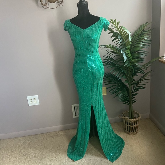 Dresses & Skirts - Mermaid Shine Dress